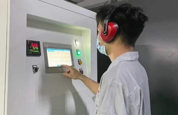 智能监控系统.jpg 图片